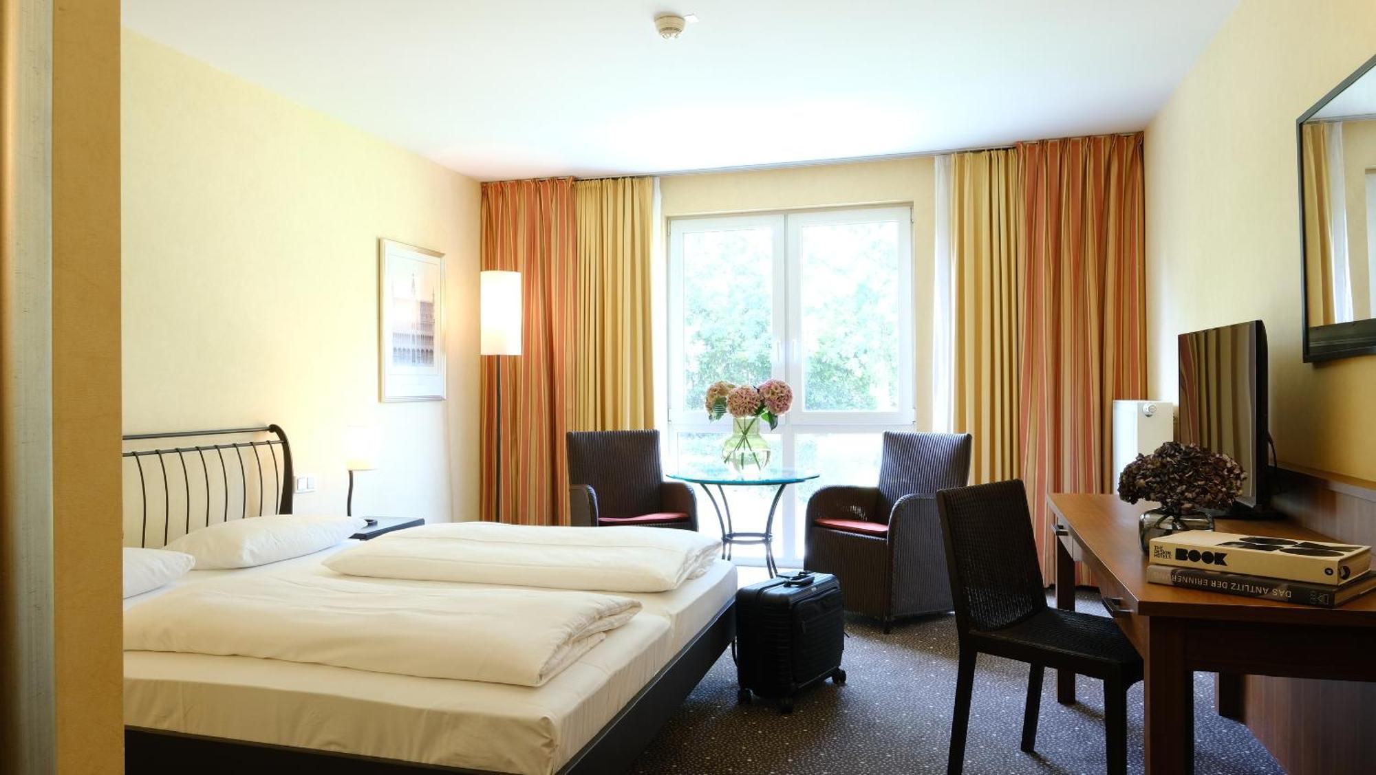 Ramada By Wyndham Duesseldorf Ratingen Hotel Eksteriør billede