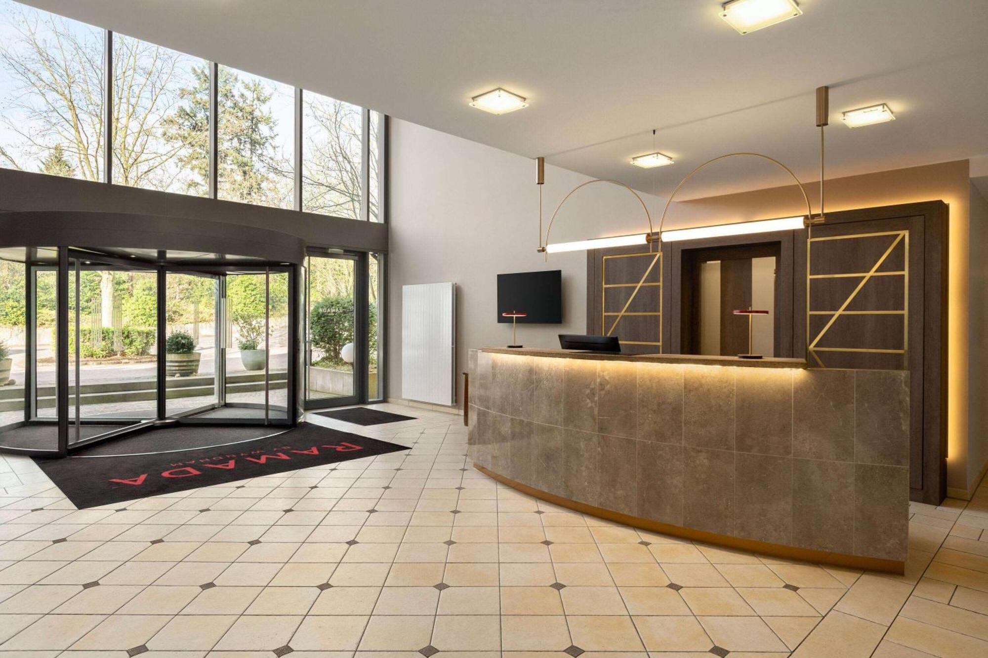 Ramada By Wyndham Duesseldorf Ratingen Hotel Eksteriør billede