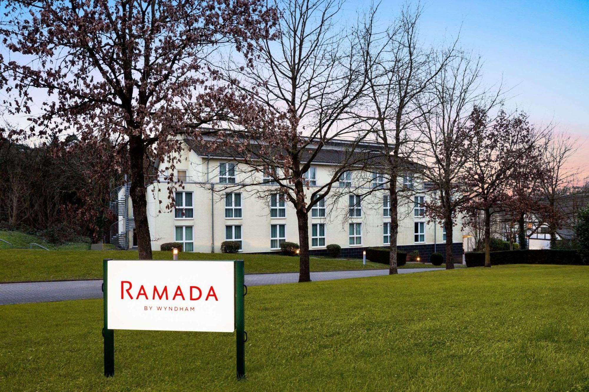 Ramada By Wyndham Duesseldorf Ratingen Hotel Eksteriør billede