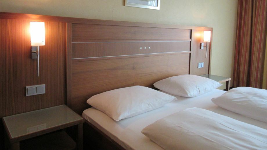 Ramada By Wyndham Duesseldorf Ratingen Hotel Eksteriør billede